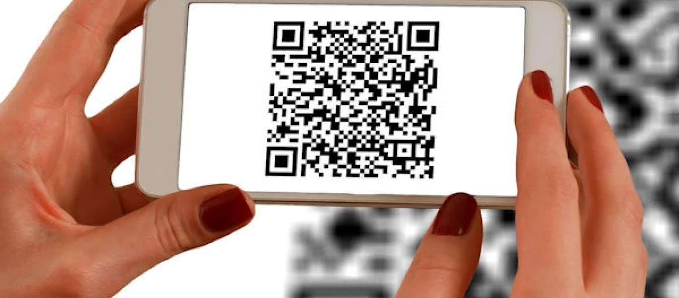 Μόνο με κωδικό QR η είσοδος σε εστίαση, λιανεμπόριο και δημόσιες εκδηλώσεις στην Ρωσία